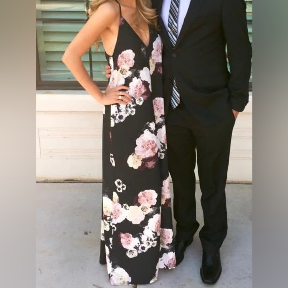 Keepsake the Label maxi dress in dark flower bloom - Picture 9 of 9